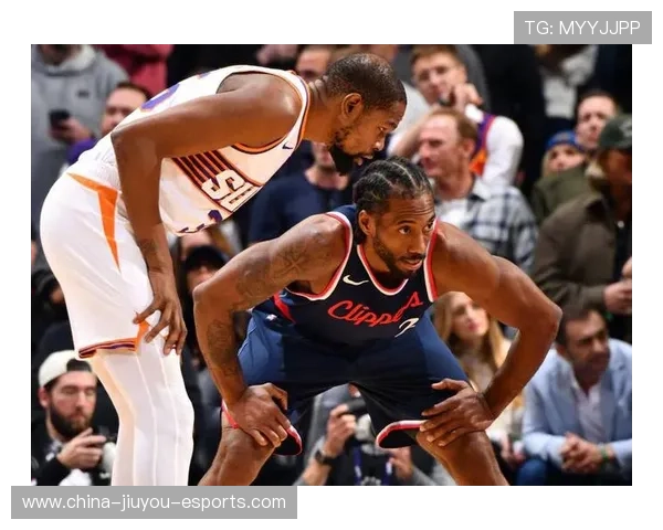 快船比赛中段连连得手保持领先